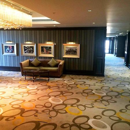 Royal Plaza Hotel And Casino Kapchagay Exterior photo