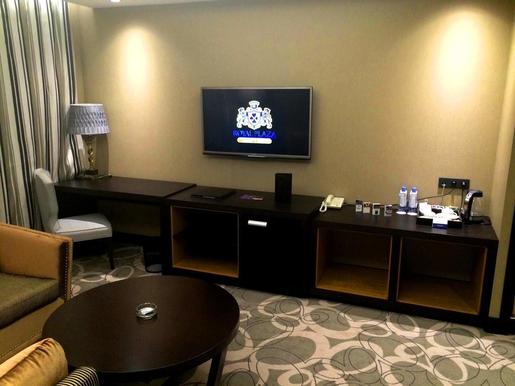 Royal Plaza Hotel And Casino Kapchagay Room photo